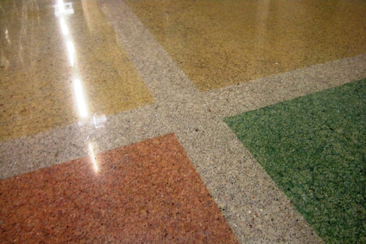 polerowany beton barwienie betonu